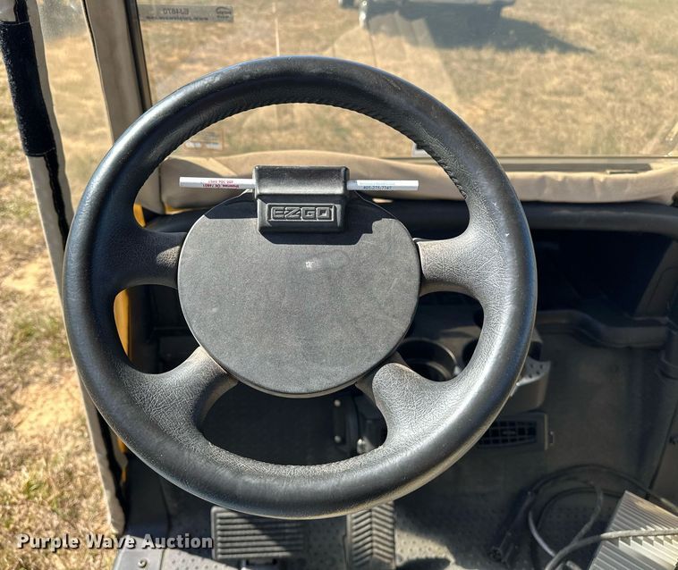 image for item EJ4870 2009 EZ-GO RXV golf cart