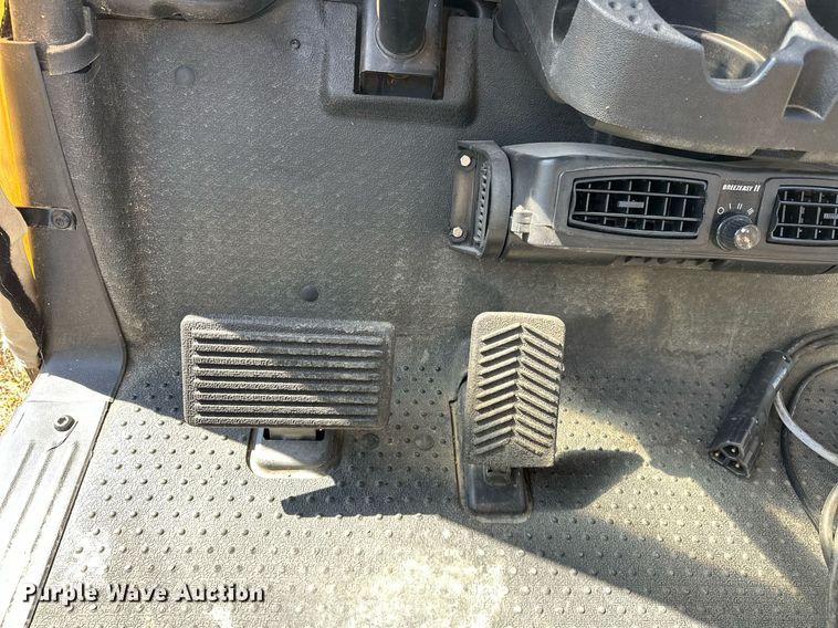 image for item EJ4870 2009 EZ-GO RXV golf cart