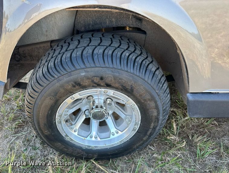 image for item EJ4870 2009 EZ-GO RXV golf cart