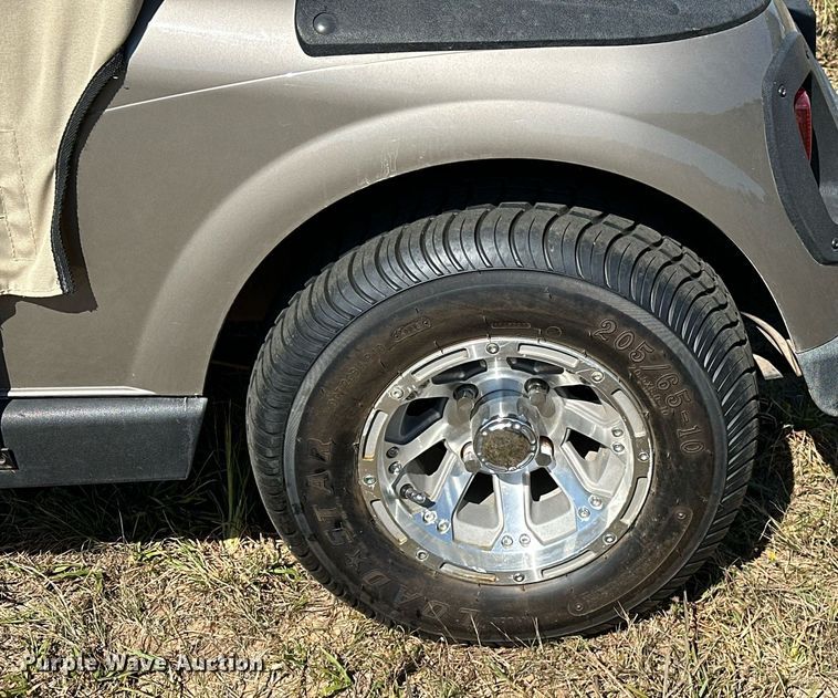 image for item EJ4870 2009 EZ-GO RXV golf cart