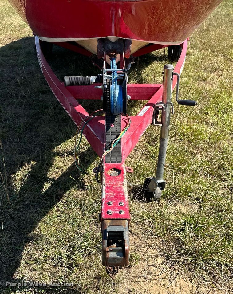 image for item EJ4872 2001 Moomba  Outback  boat