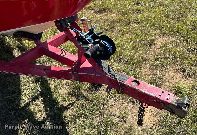 image for item EJ4872 2001 Moomba  Outback  boat