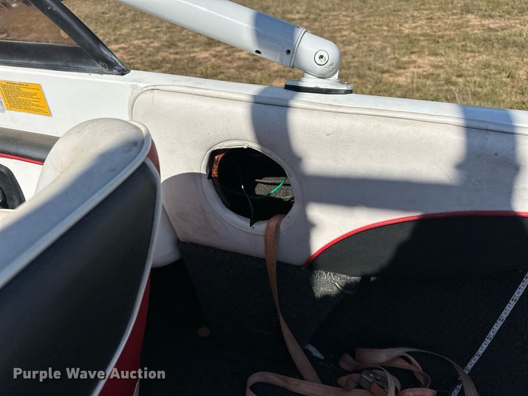 image for item EJ4872 2001 Moomba  Outback  boat