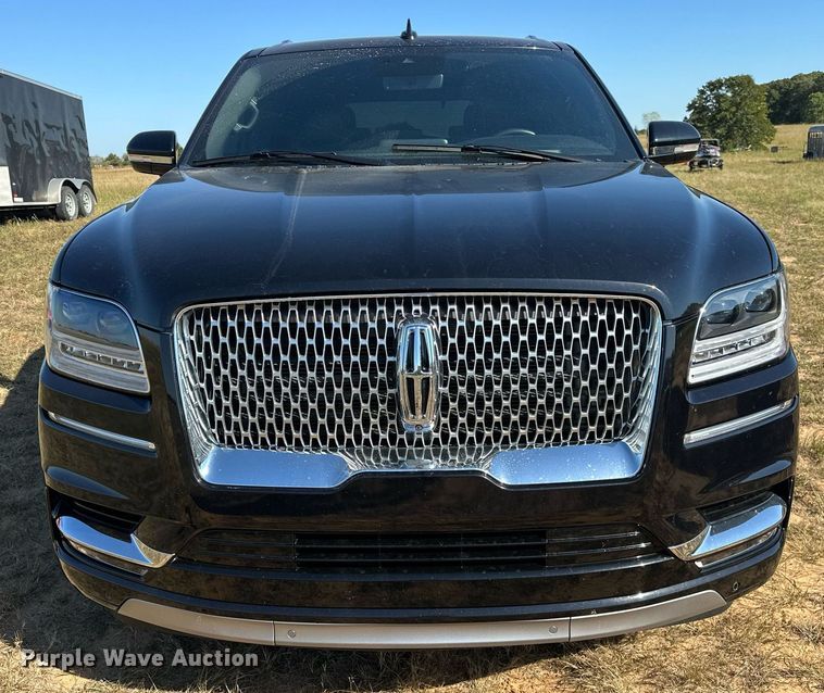 image for item EJ4874 2021 Lincoln  Navigator  SUV