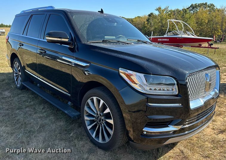 image for item EJ4874 2021 Lincoln  Navigator  SUV