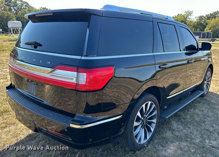 image for item EJ4874 2021 Lincoln  Navigator  SUV