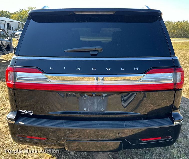 image for item EJ4874 2021 Lincoln  Navigator  SUV