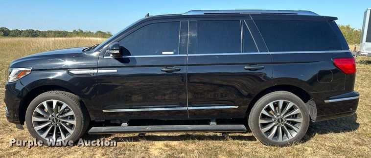 image for item EJ4874 2021 Lincoln  Navigator  SUV