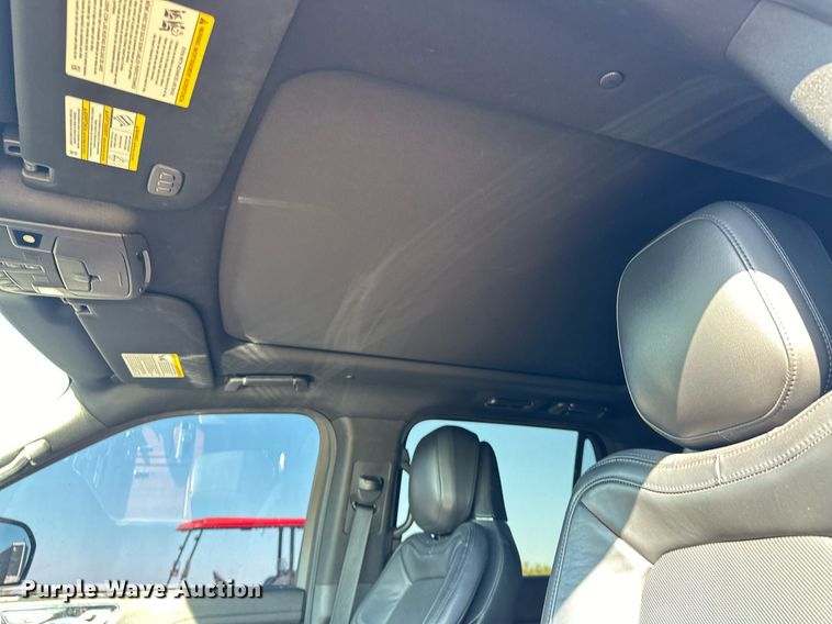 image for item EJ4874 2021 Lincoln  Navigator  SUV