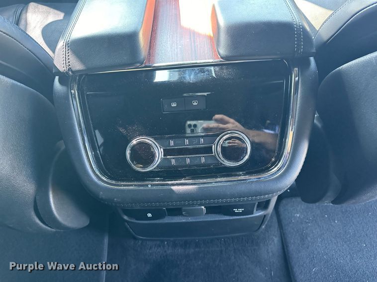 image for item EJ4874 2021 Lincoln  Navigator  SUV