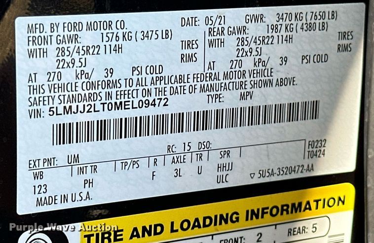 image for item EJ4874 2021 Lincoln  Navigator  SUV