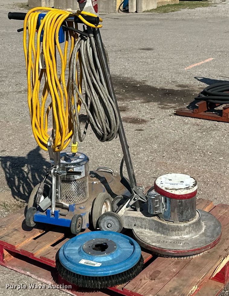 image for item EJ4905 (2) floor cleaners 