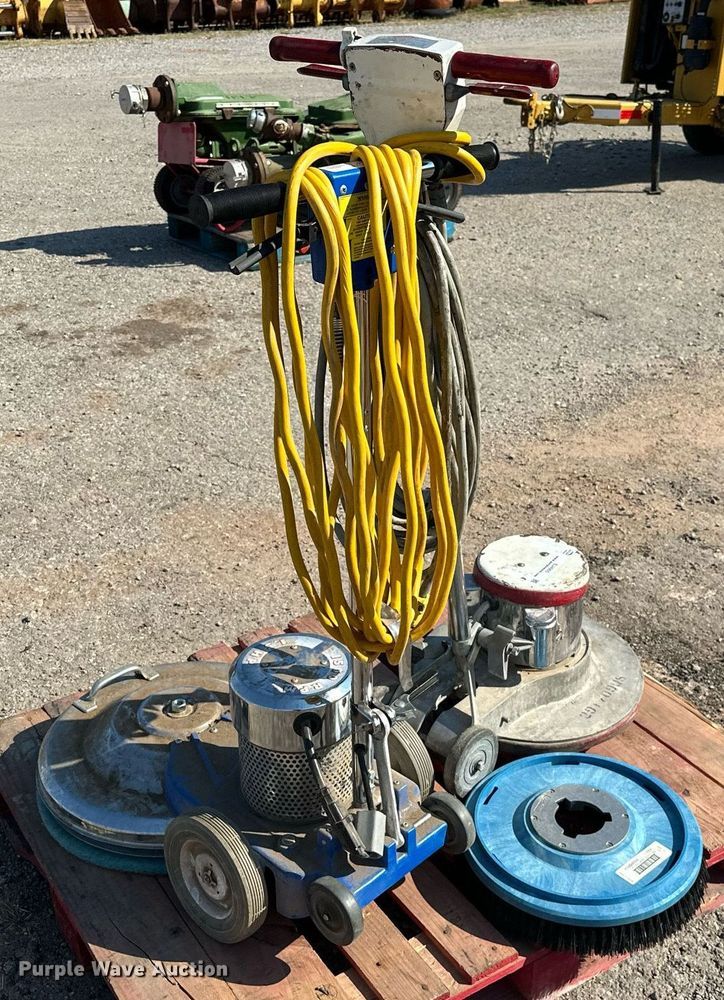 image for item EJ4905 (2) floor cleaners 