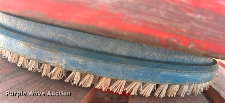 image for item EJ4905 (2) floor cleaners 