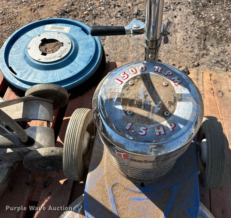 image for item EJ4905 (2) floor cleaners 