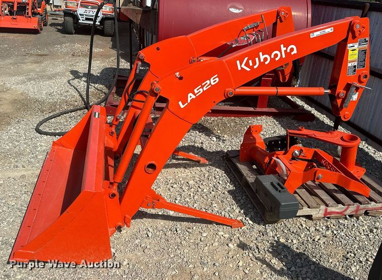 image for item EJ4982 Kubota LA526FL loader