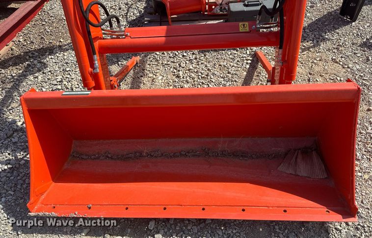 image for item EJ4982 Kubota LA526FL loader