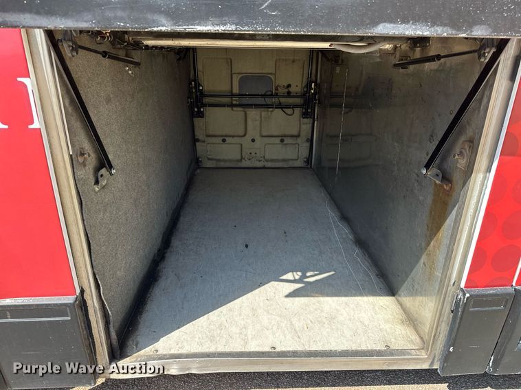 image for item EJ8987 1995 Prevost  H3-41 coach bus