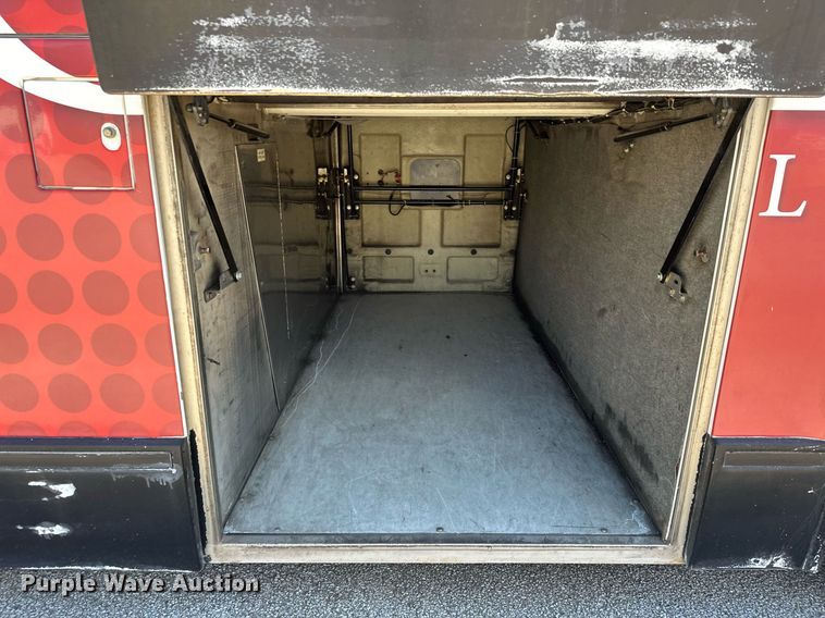 image for item EJ8987 1995 Prevost  H3-41 coach bus