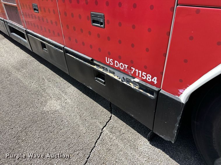 image for item EJ8987 1995 Prevost  H3-41 coach bus