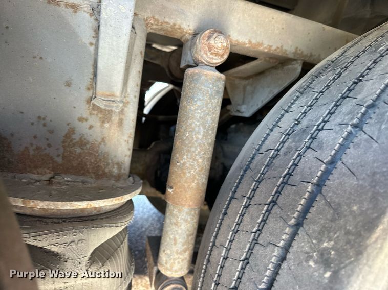 image for item EJ8987 1995 Prevost  H3-41 coach bus