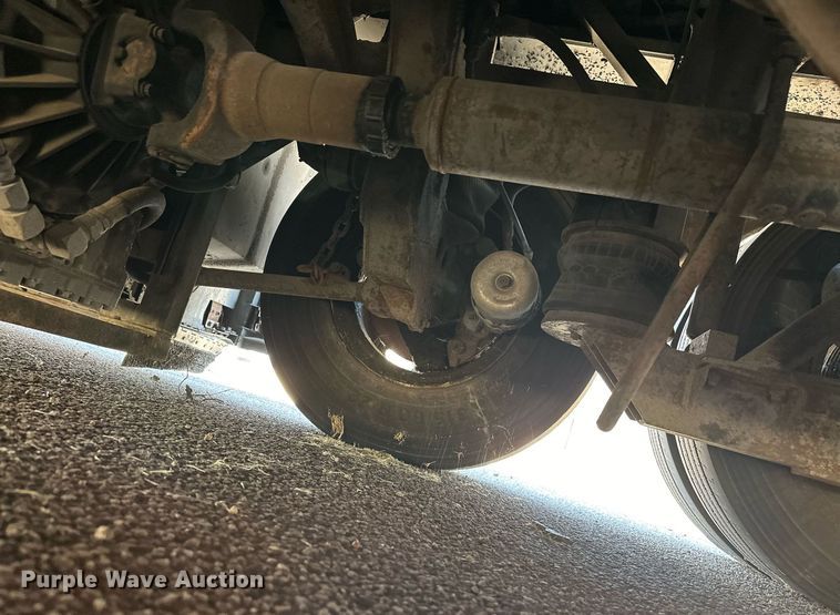 image for item EJ8987 1995 Prevost  H3-41 coach bus