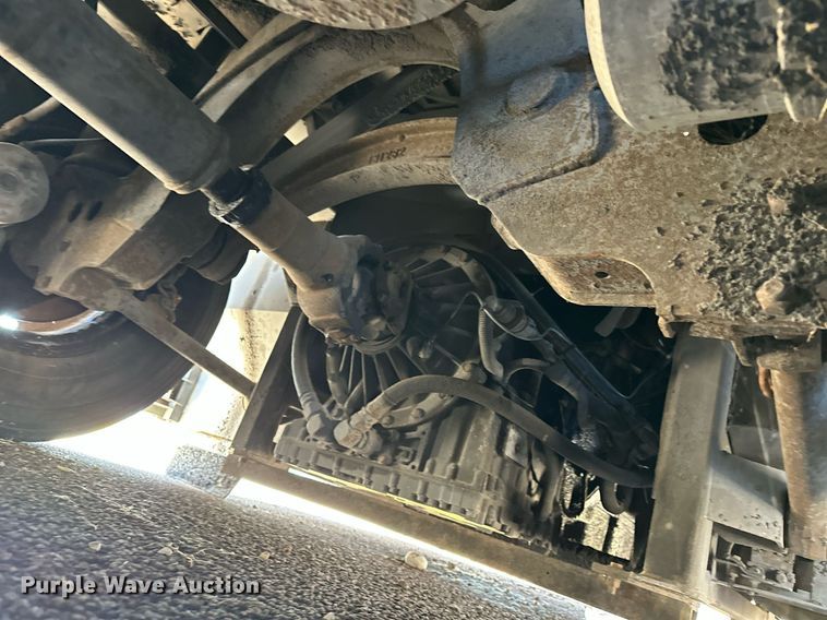 image for item EJ8987 1995 Prevost  H3-41 coach bus