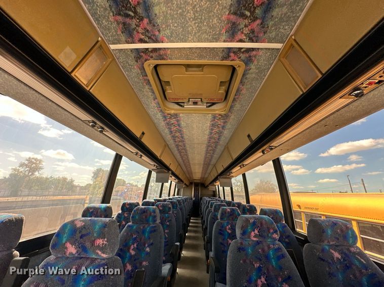 image for item EJ8987 1995 Prevost  H3-41 coach bus