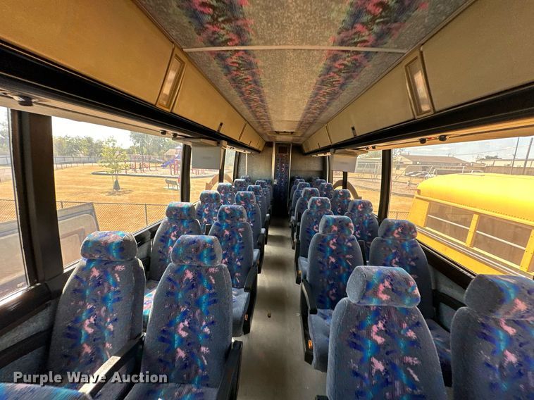 image for item EJ8987 1995 Prevost  H3-41 coach bus