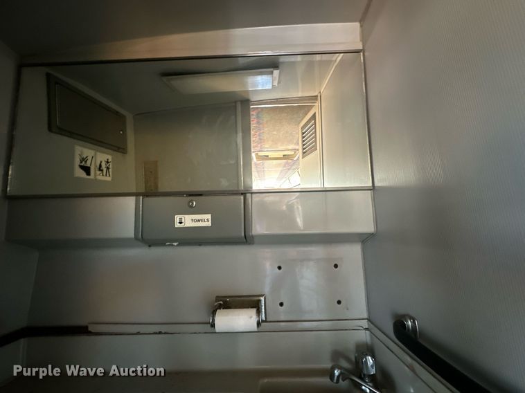 image for item EJ8987 1995 Prevost  H3-41 coach bus