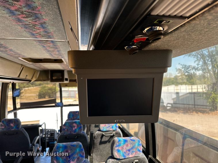 image for item EJ8987 1995 Prevost  H3-41 coach bus