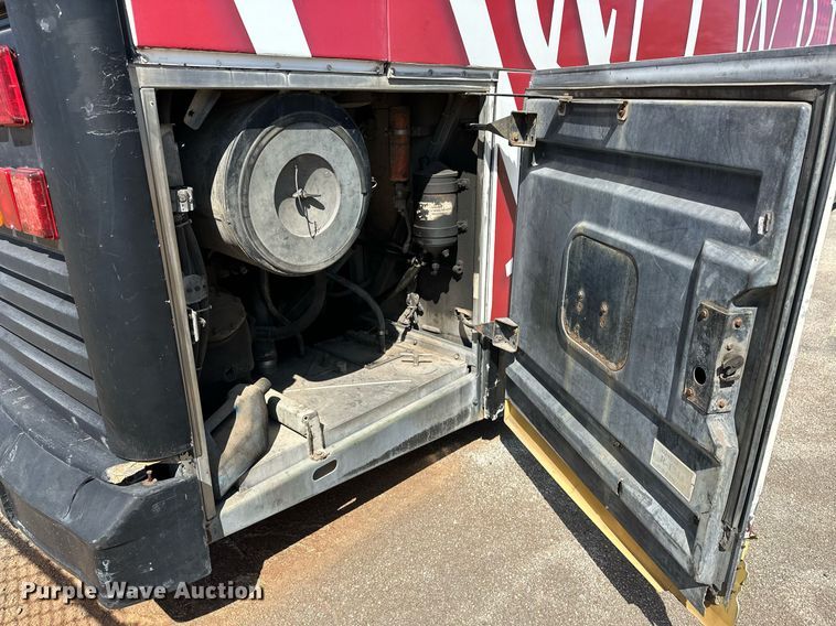 image for item EJ8987 1995 Prevost  H3-41 coach bus