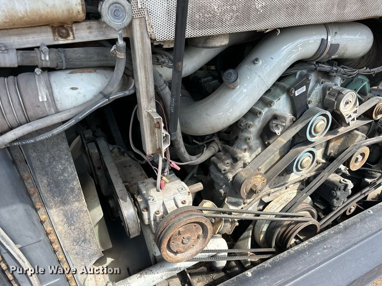 image for item EJ8987 1995 Prevost  H3-41 coach bus