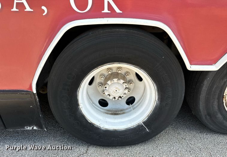 image for item EJ8987 1995 Prevost  H3-41 coach bus