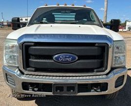 image for item EJ8988 2015 Ford F350 Super Duty  flatbed pickup truck