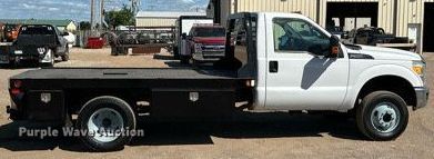 image for item EJ8988 2015 Ford F350 Super Duty  flatbed pickup truck