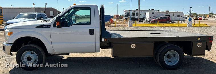 image for item EJ8988 2015 Ford F350 Super Duty  flatbed pickup truck