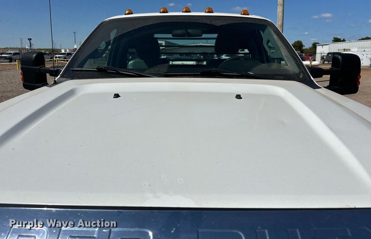 image for item EJ8988 2015 Ford F350 Super Duty  flatbed pickup truck