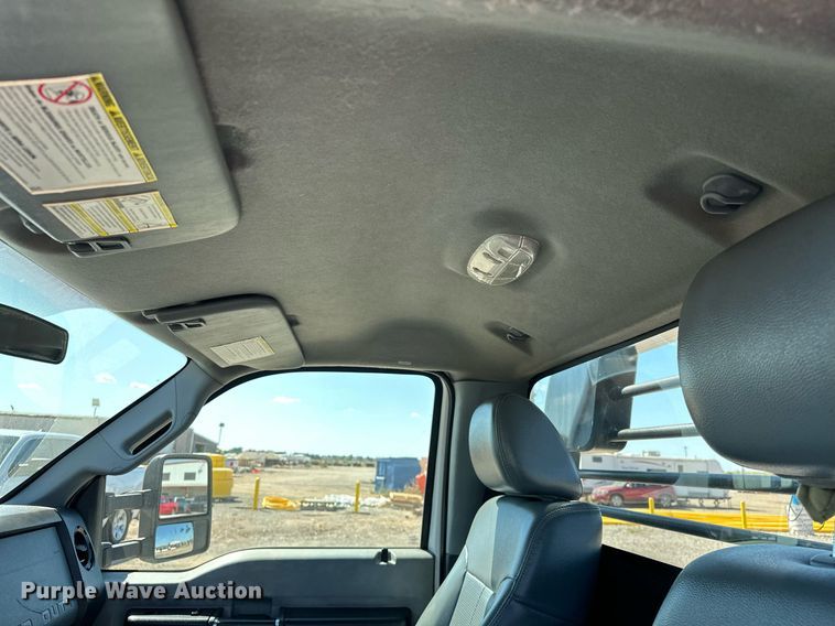 image for item EJ8988 2015 Ford F350 Super Duty  flatbed pickup truck