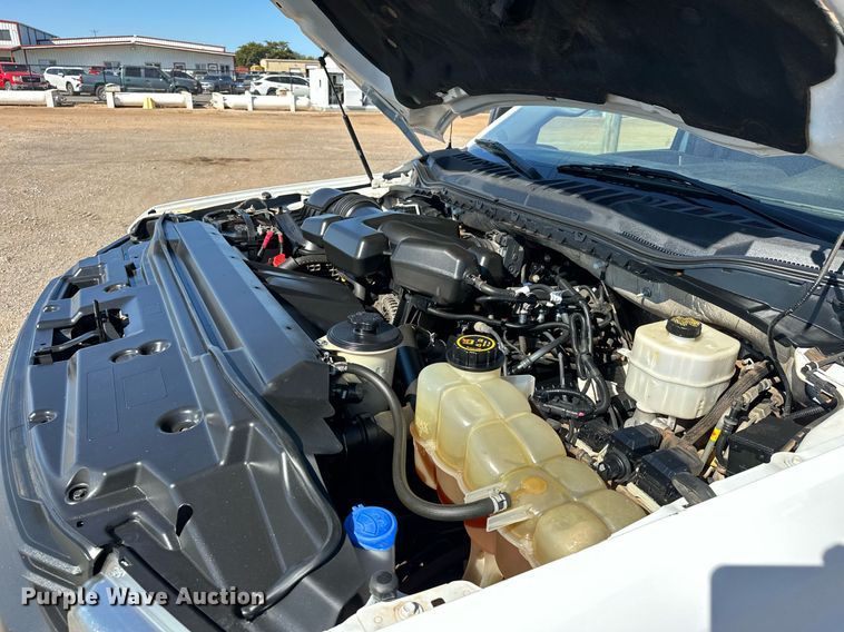 image for item EJ8989 2017 Ford  F350 Super Duty  flatbed pickup truck