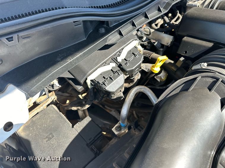 image for item EJ8990 2017 Ford  F350 Super Duty flatbed pickup truck