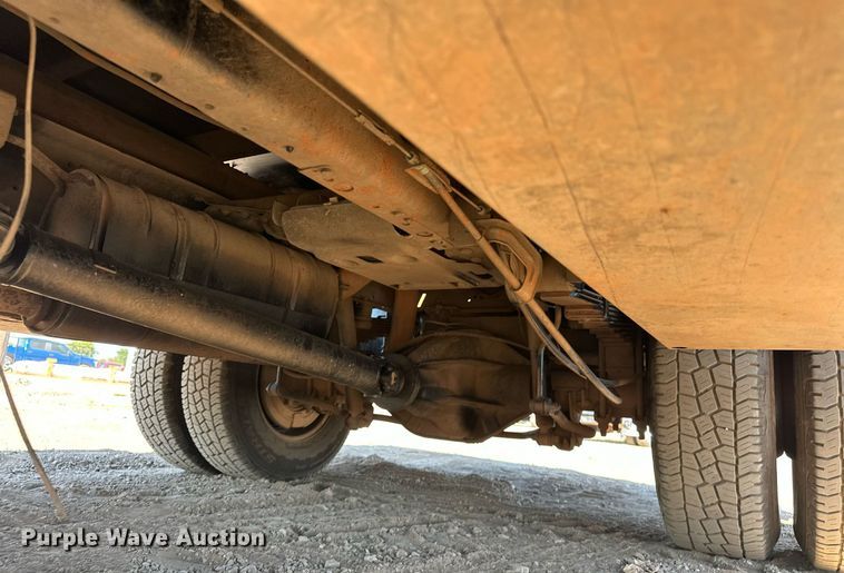 image for item EJ8990 2017 Ford  F350 Super Duty flatbed pickup truck