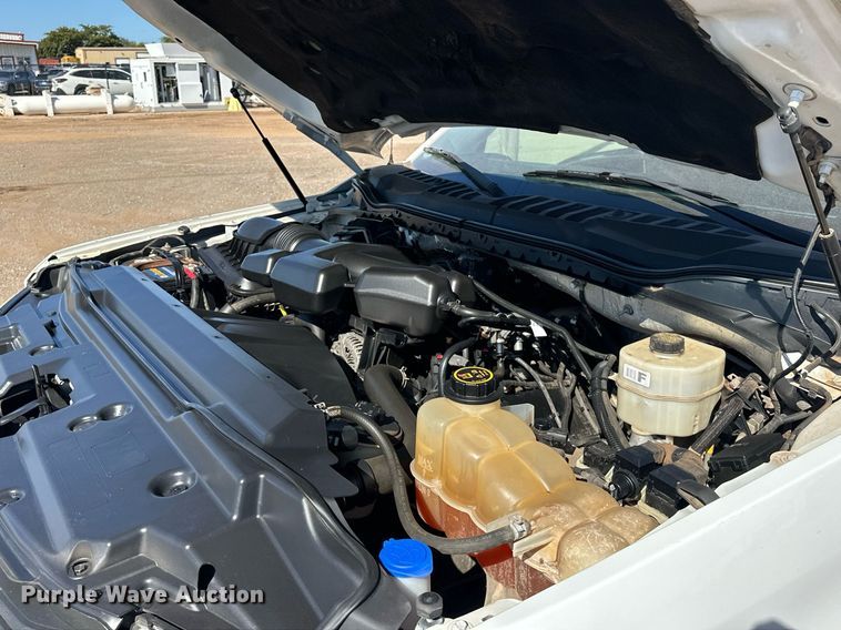 image for item EJ8991 2017 Ford  F350 Super Duty  flatbed pickup truck