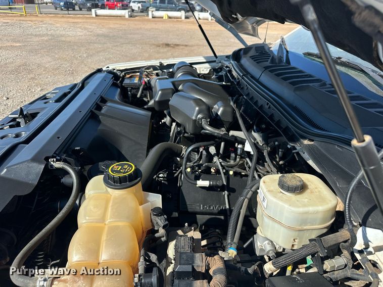 image for item EJ8991 2017 Ford  F350 Super Duty  flatbed pickup truck