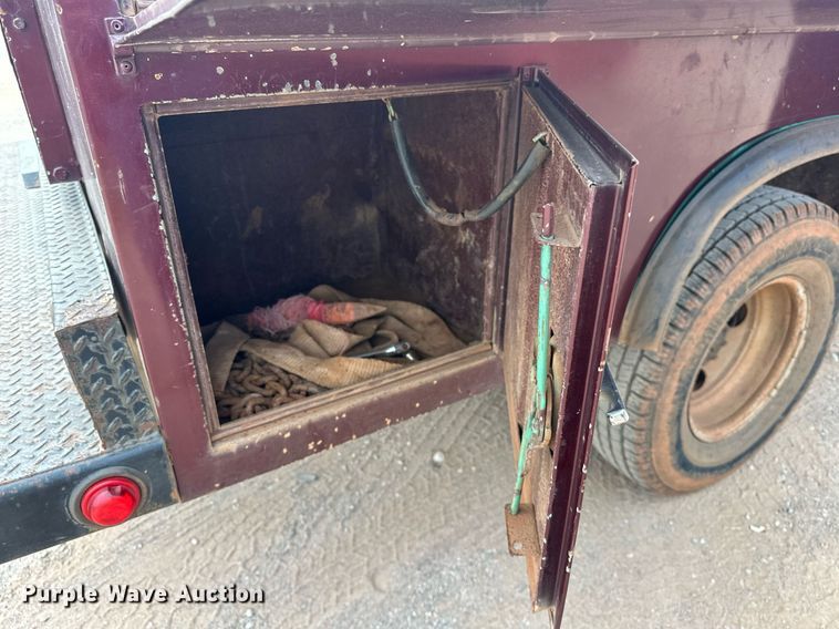 image for item EK0002 1994 Ford F450 Super Duty utility / service truck