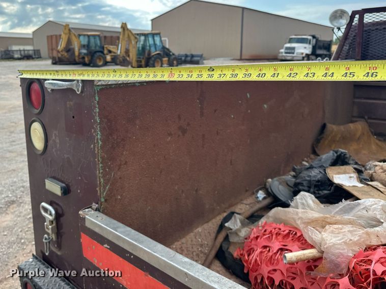 image for item EK0002 1994 Ford F450 Super Duty utility / service truck