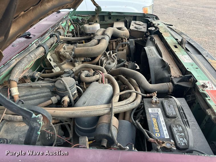 image for item EK0002 1994 Ford F450 Super Duty utility / service truck