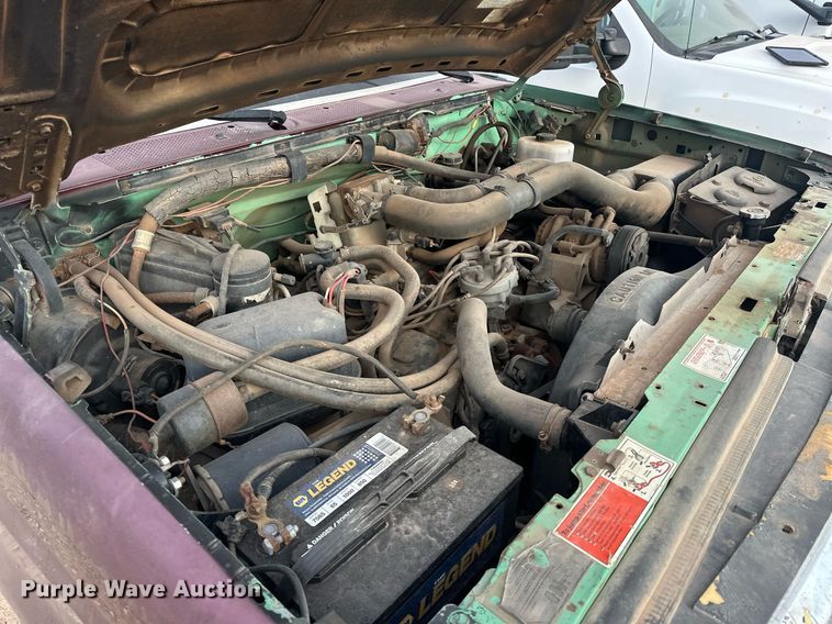 image for item EK0002 1994 Ford F450 Super Duty utility / service truck