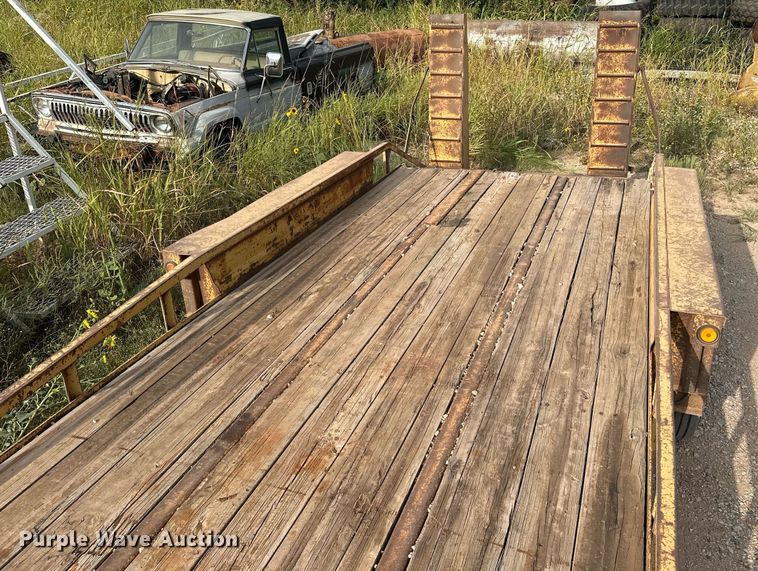 image for item EK0003 2008 Belshe BF9T equipment trailer