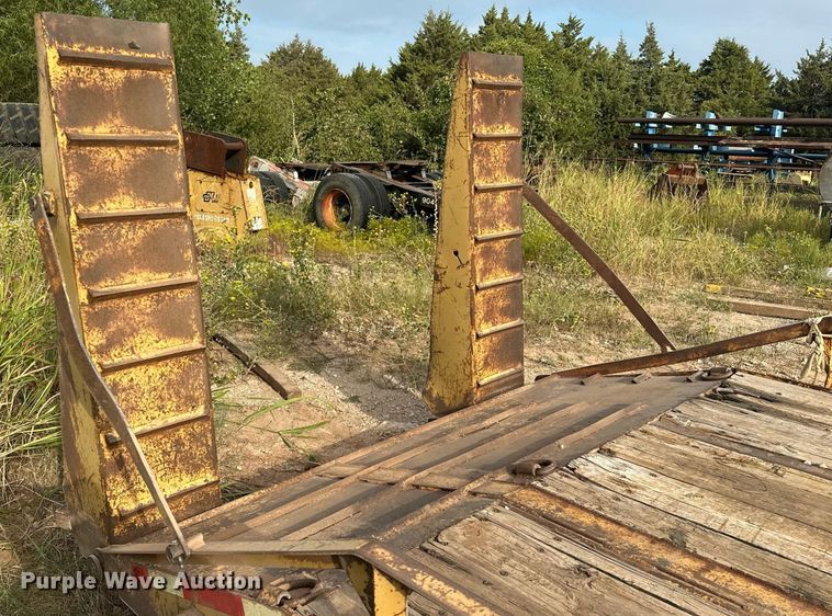 image for item EK0003 2008 Belshe BF9T equipment trailer